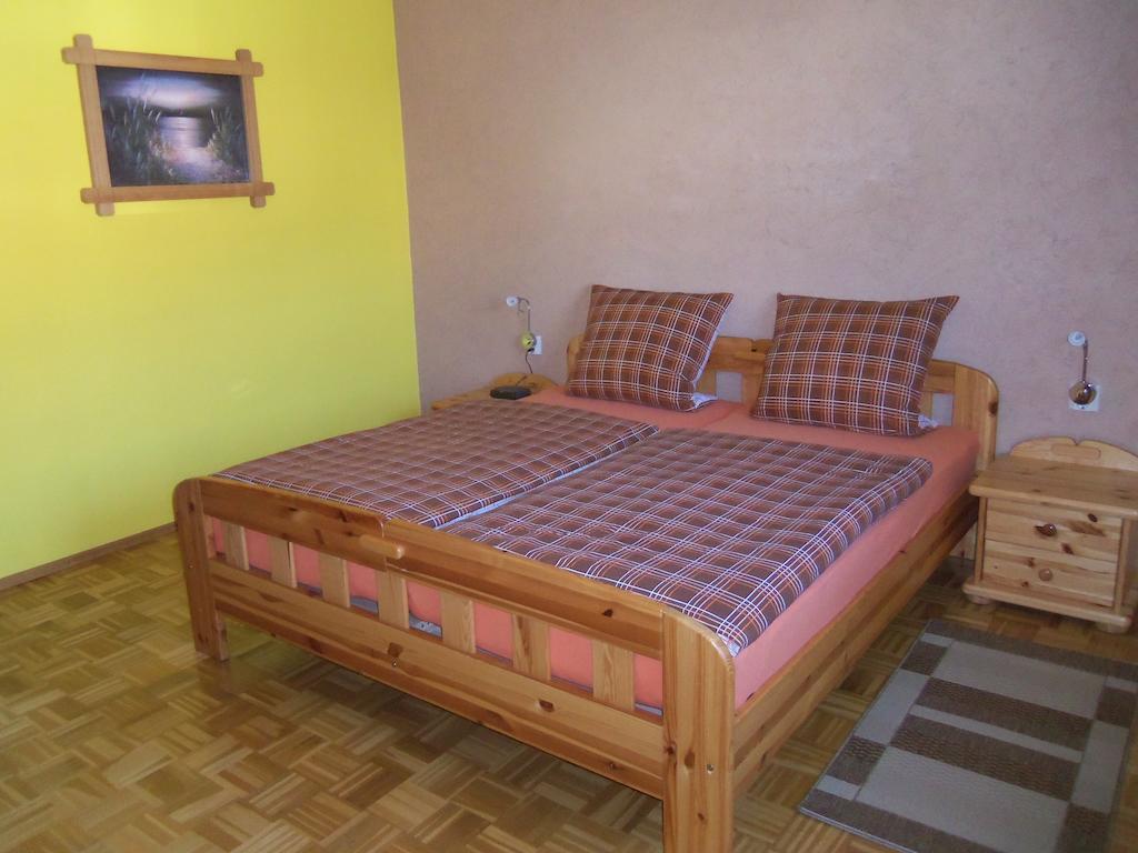 Ferienwohnungen Gstoettner Bodenmais Habitación foto